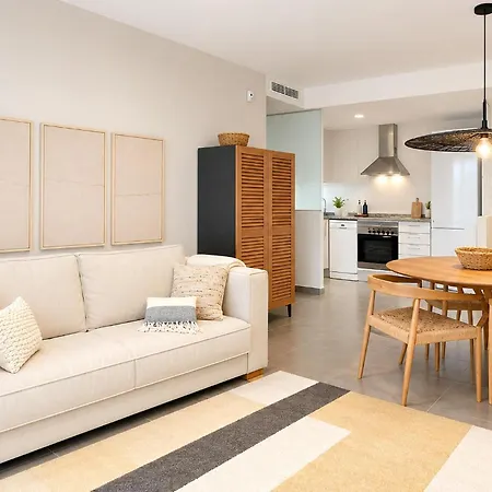 2 Bedroom Awesome In Moncofa Appartamento